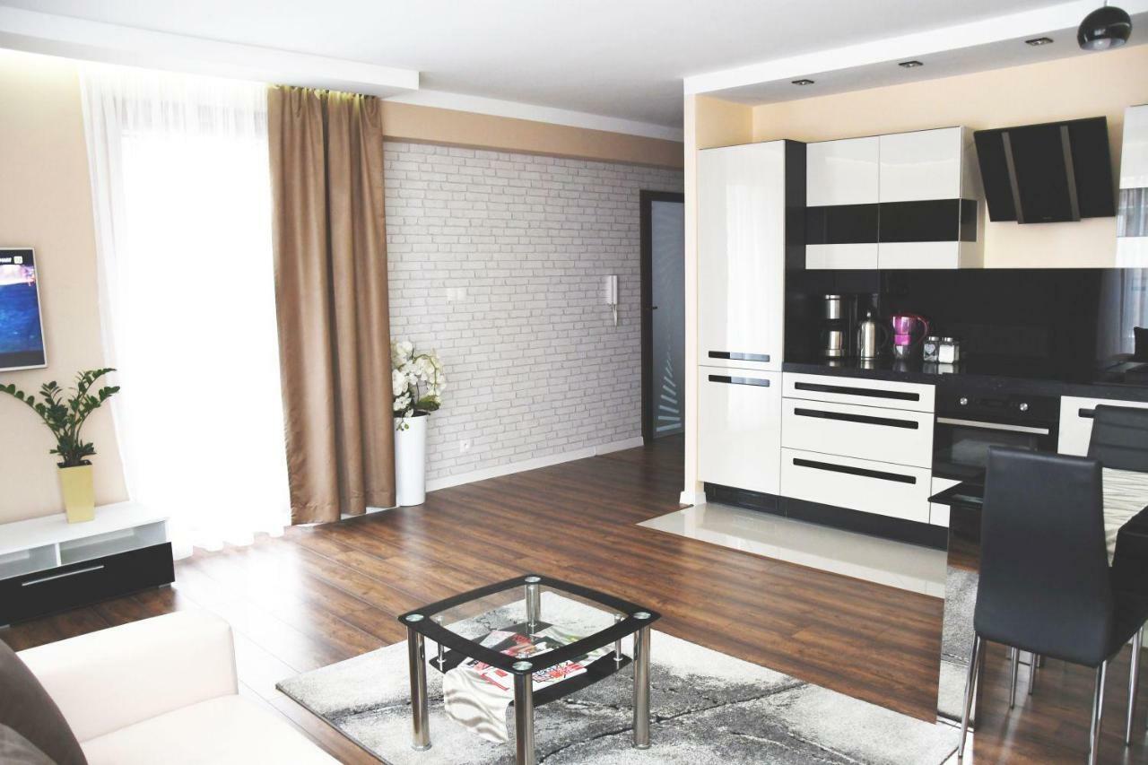 Apartament Wilga Park Krakow Bagian luar foto
